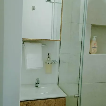 Couples Retreat In Laureles Estadio Private Studio, 1Br 1Bath Kit Medellín Extérieur photo