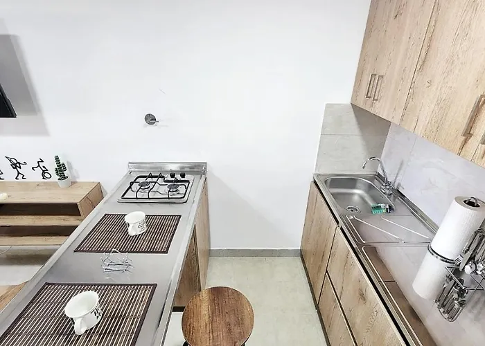 Couples Retreat In Laureles Estadio Private Studio, 1Br 1Bath Kit