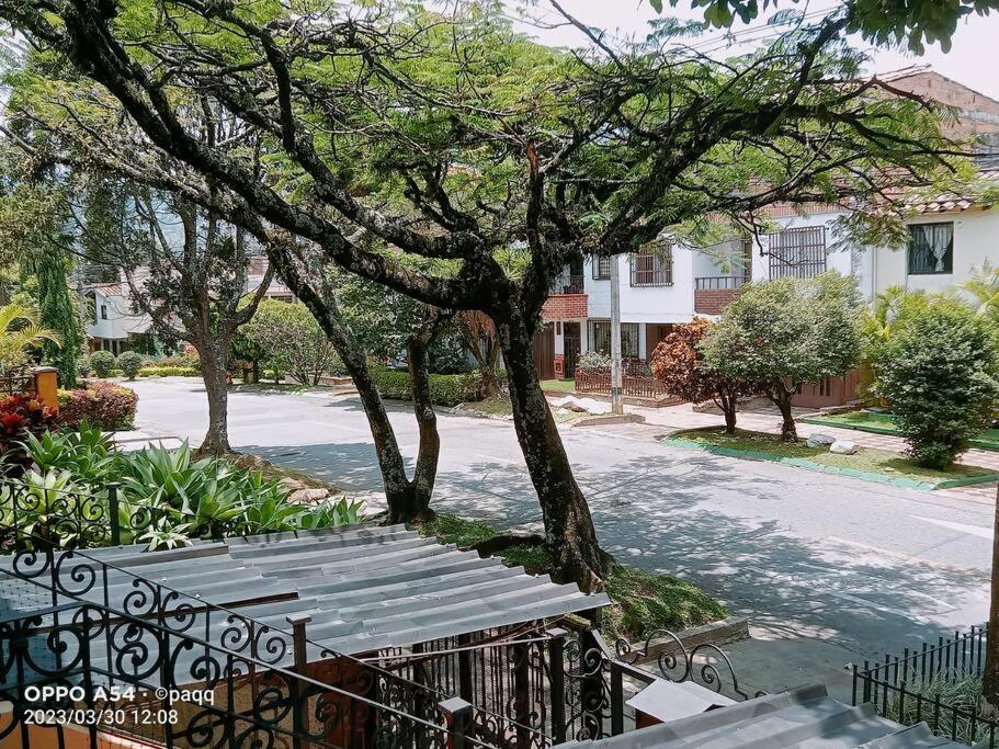 Couples Retreat In Laureles Estadio Private Studio, 1br 1bath Kit *