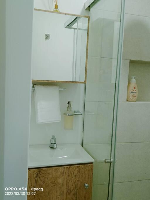 Couples Retreat In Laureles Estadio Private Studio, 1br 1bath Kit Apartment Medellin