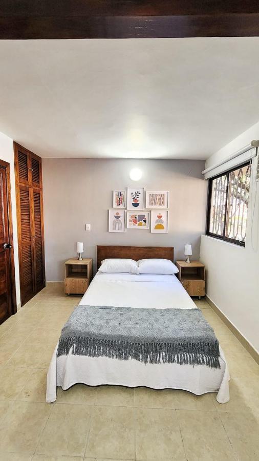Couples Retreat In Laureles Estadio Private Studio, 1br 1bath Kit * Medellin